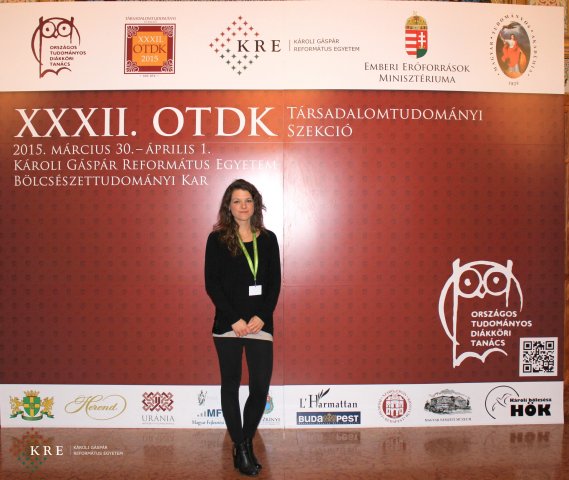 OTDK fal előtt készült képek